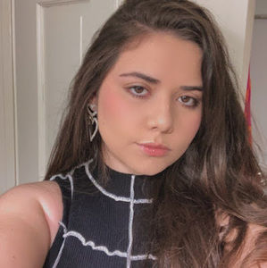 Meet your Posher, Paola